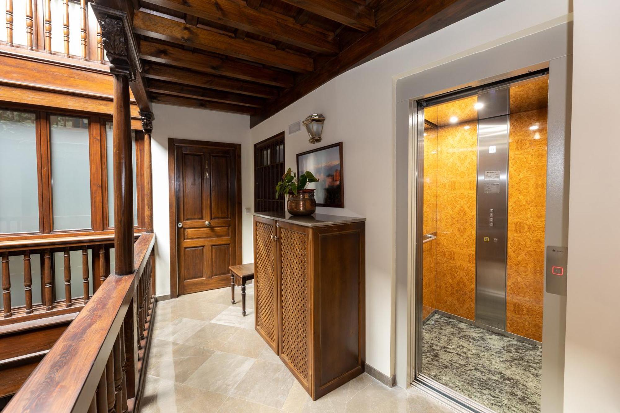גרנדה Apartamentos En Pleno Centro, Aljibe Rodrigo Del Campo 1A מראה חיצוני תמונה