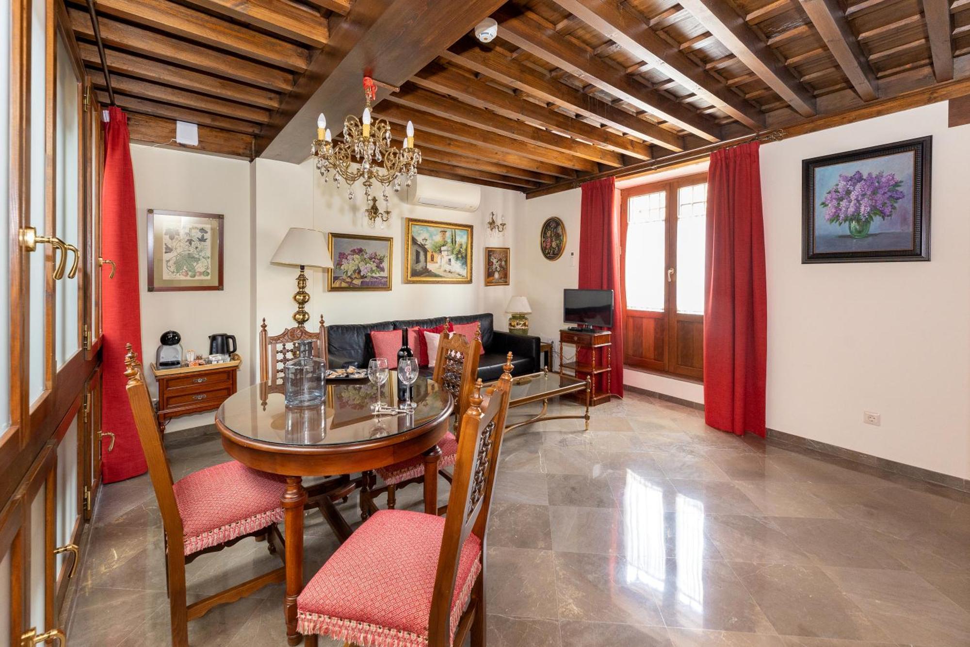 גרנדה Apartamentos En Pleno Centro, Aljibe Rodrigo Del Campo 1A מראה חיצוני תמונה